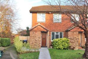 14, Alloway Close, Woking GU21 3HY