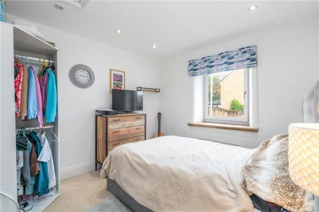 3 bed Semi-Detached for sale Image 10