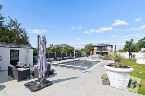 Lower Dunton Road, Dunton, Brentwood, Essex, CM13