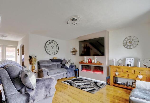 3 bed Detached for sale Image 7