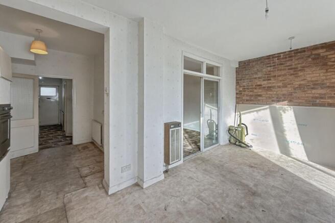 90 Ashurst Drive, Gants Hill, Ilford IG2 6SB