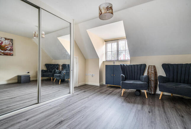 1385203-9-69284bb...