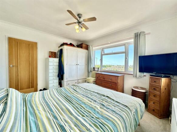 Bedroom  1.jpg