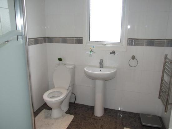 F/F Shower Room