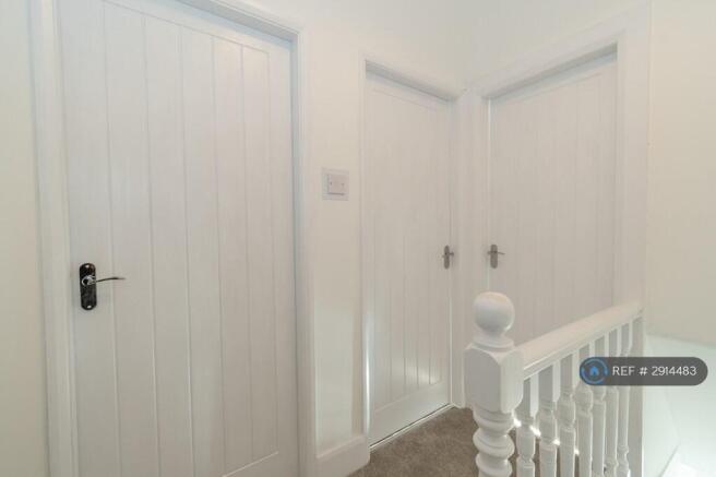 3 bed Terraced to rent Image 11