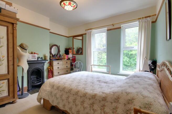 Bedroom 1 (Double)