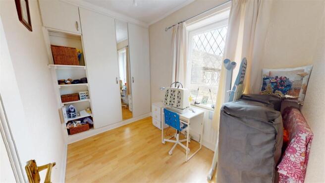 2 bed Semi-Detached for sale Image 8