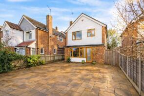 65, The Avenue, Hertford SG14 3DT