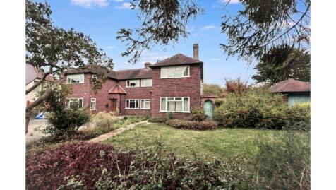 15 Colebridge Avenue, Gloucester, Gloucestershire, GL2