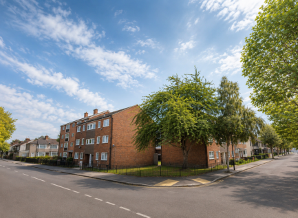Landseer Avenue, London, E12
