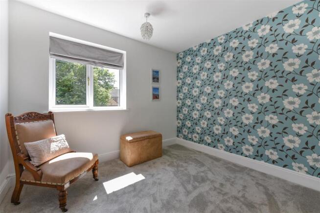 9378bedroom4.jpg