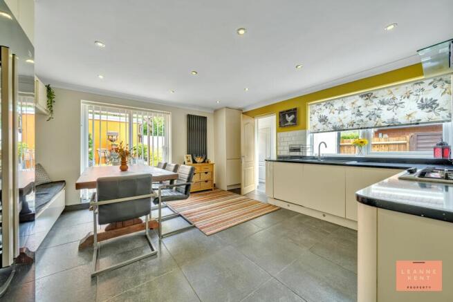 Kitchen Diner