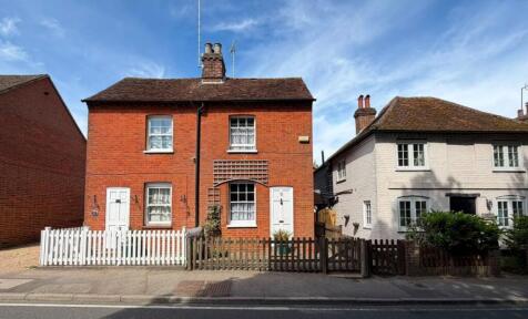 5 Parkside Cottages, The Street, West Clandon, Guildford, Surrey, GU4 7ST