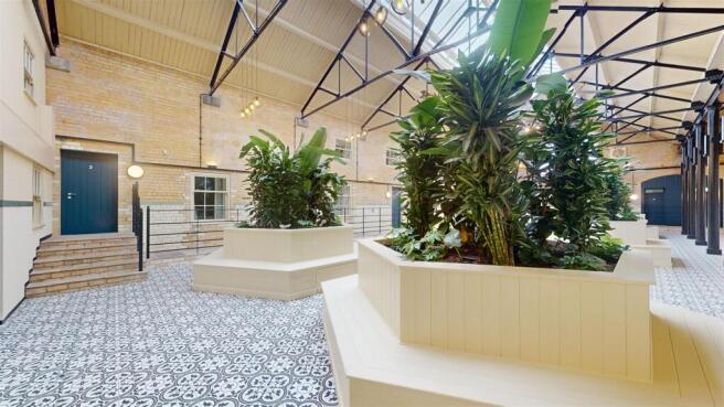 3 bed Mews to rent Image 2