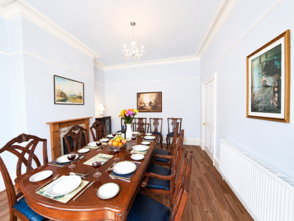 5 bed Terraced for sale Image 4