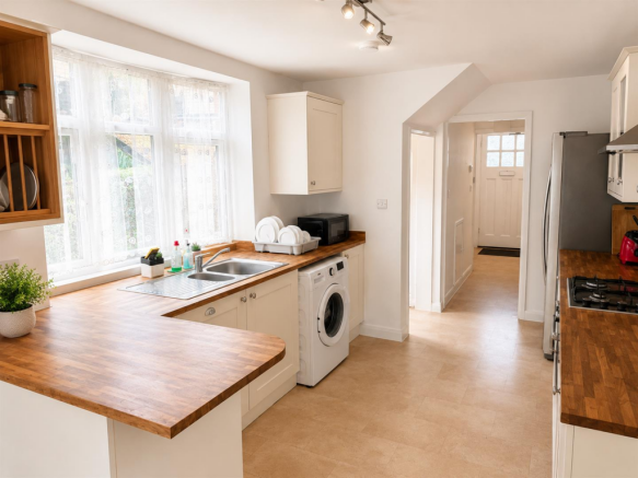Kitchen.PNG