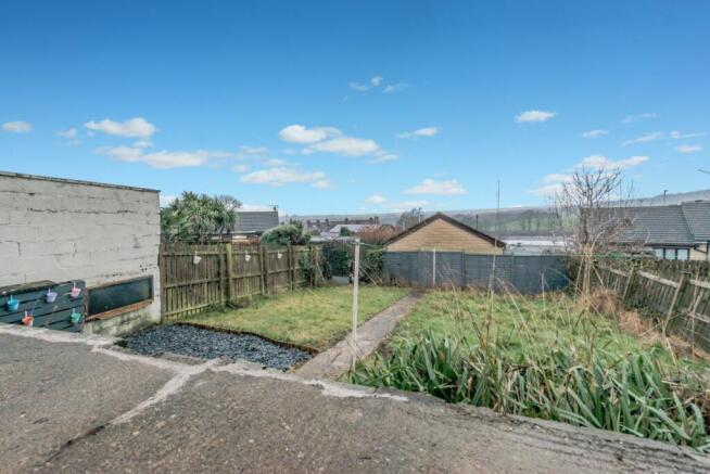 3 bed Semi-Detached for sale Image 12