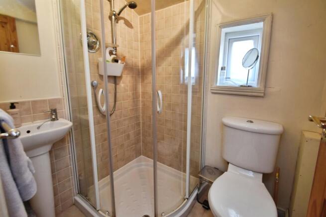 3 bed Semi-Detached for sale Image 10