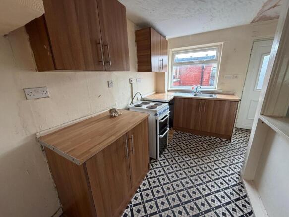3 bed House for sale Image 5