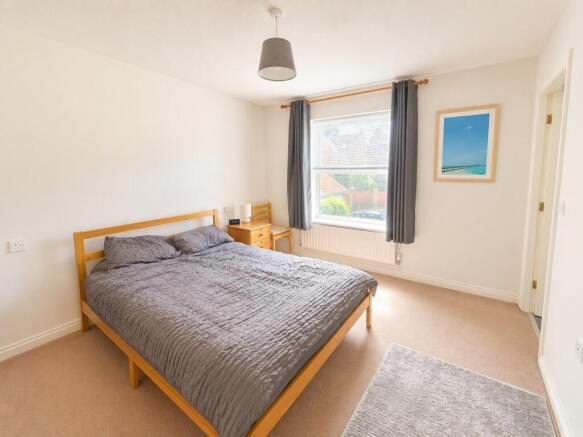 4 bed Detached for sale Image 10