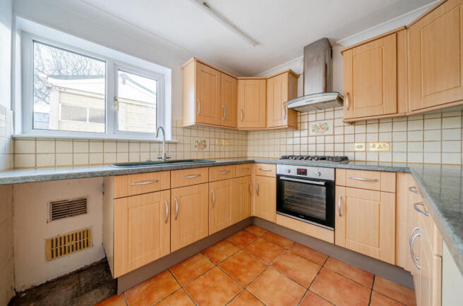 1395457-16-695d17...