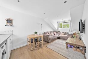 Flat 3, 24, Sandy Lane, Walton-on-thames KT12 2EQ