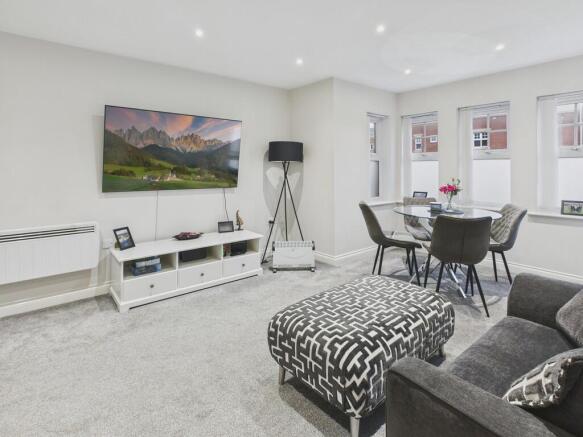 CAM04273G0-PR0232...