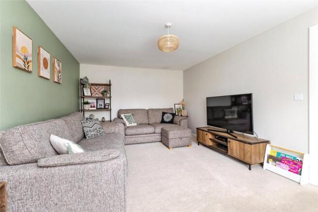 4 bed Detached for sale Image 6
