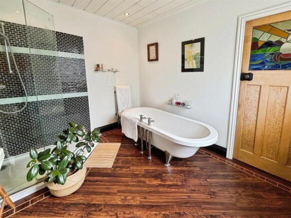 2 bed End of Terrace for sale Image 11
