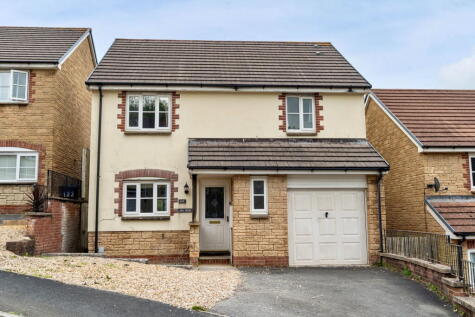 Talmena Avenue, Wadebridge PL27