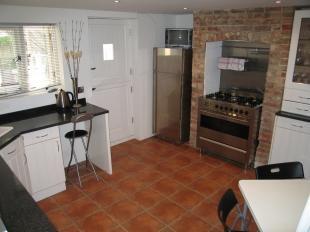 Kitchen 2