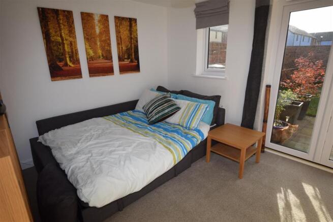 Sitting Room/Bedroom 4