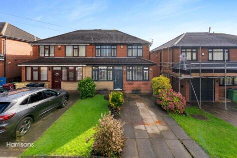 Caldbeck Drive, Farnworth, Bolton, Lancashire, BL4