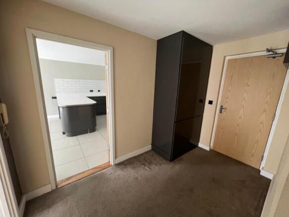 2 bed Flat for sale Image 6