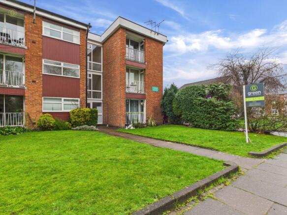 cam05591g0pr0106still018