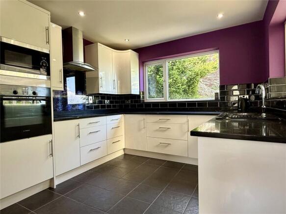 3 bed Detached for sale Image 4