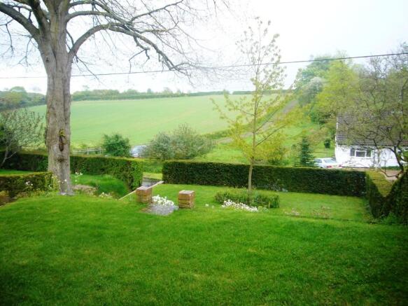 Front garden & view