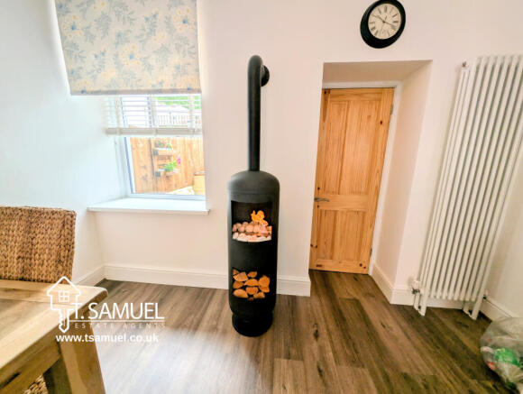 Log burner