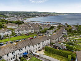 42, Chywoone Avenue, Penzance TR18 5NN