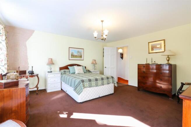 Bed1.jpg