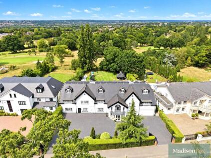 Manor Road, Chigwell, Essex, IG7