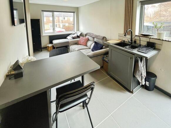 Annex Lounge / Kitchenette
