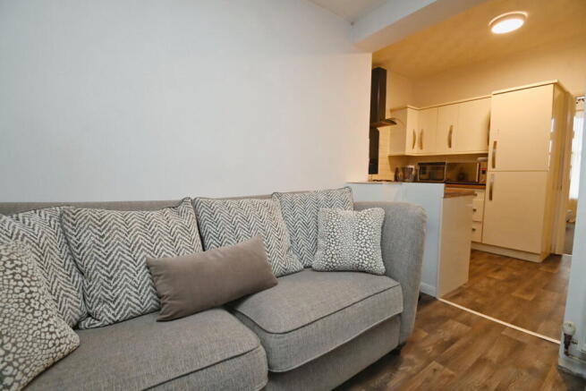2 bed Terraced for sale Image 7
