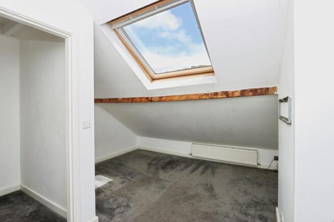 3 bed Terraced for sale Image 9