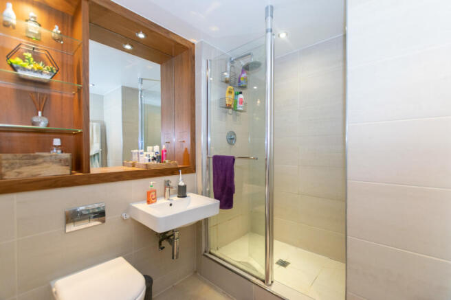 Bedroom 1 Ensuite