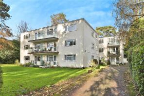 11, 9 Roxborough, Portarlington Road, Bournemouth BH4 8BU