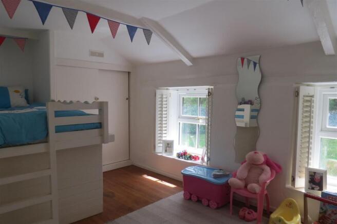 Bedroom: