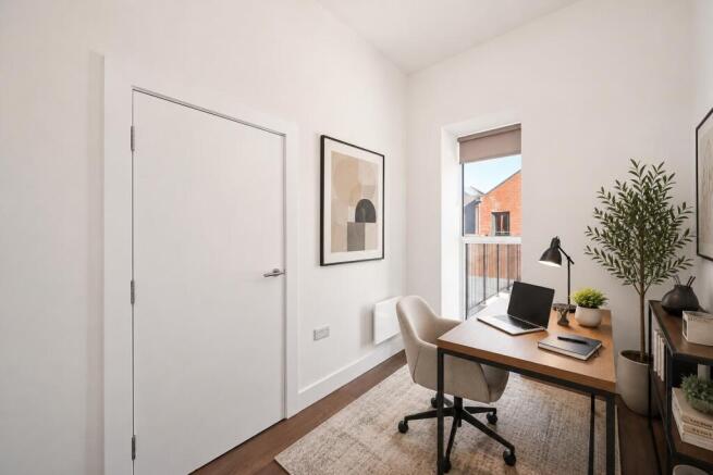 3 bed Flat to rent Image 7