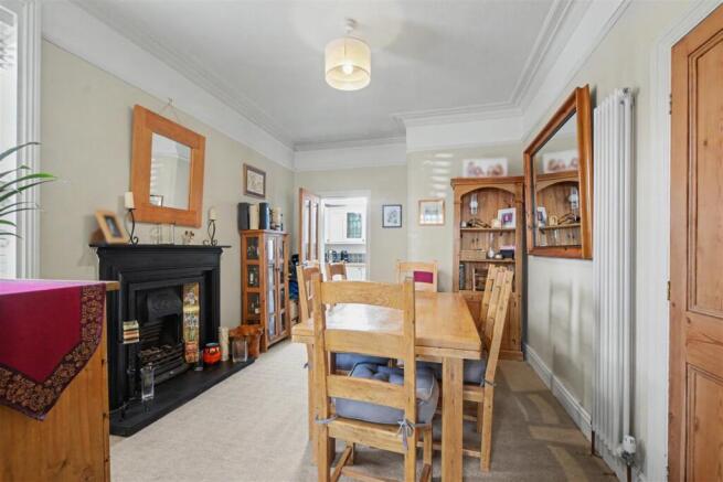 Dining Room_1.jpeg
