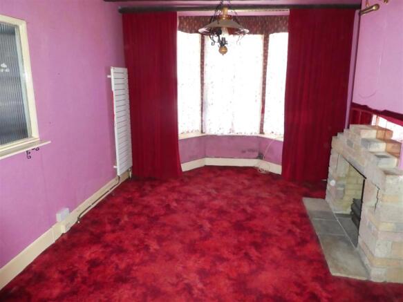 Liv Rm.JPG